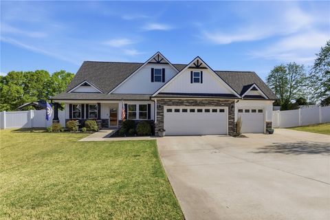 Photo of 404 Josie Way, Boiling Springs, SC 29316 (MLS # 20299917)