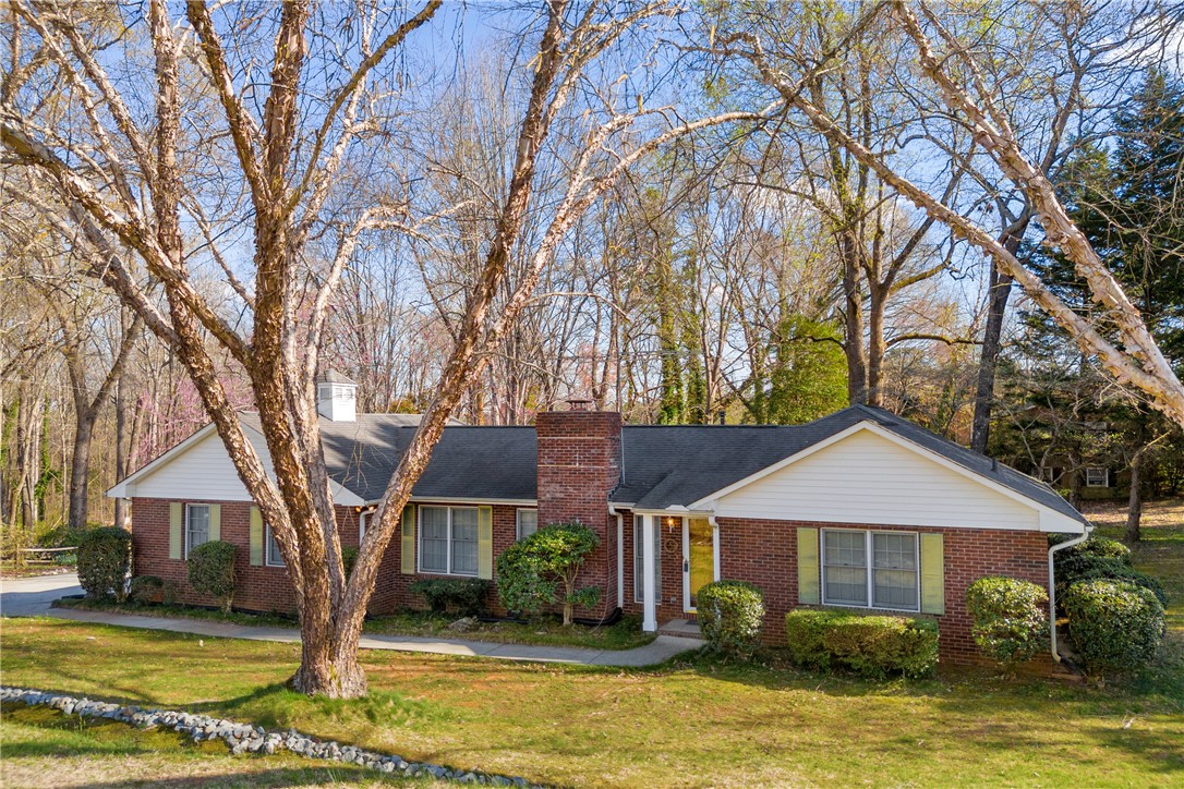 98 Mountain View Drive, Walhalla, South Carolina image 1