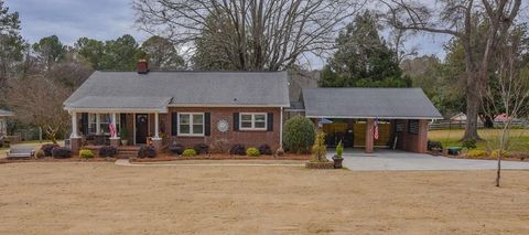 A home in Abbeville