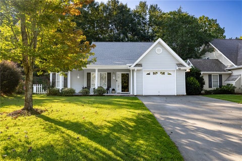 Photo of 155 Grand Oak Circle, Pendleton, SC 29670 (MLS # 20305630)