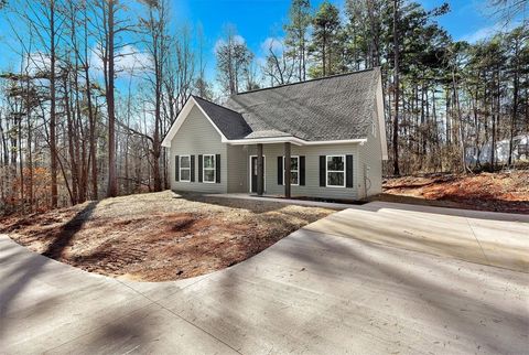Photo of 1418 Lake Jemiki Road, Walhalla, SC 29691 (MLS # 20296433)
