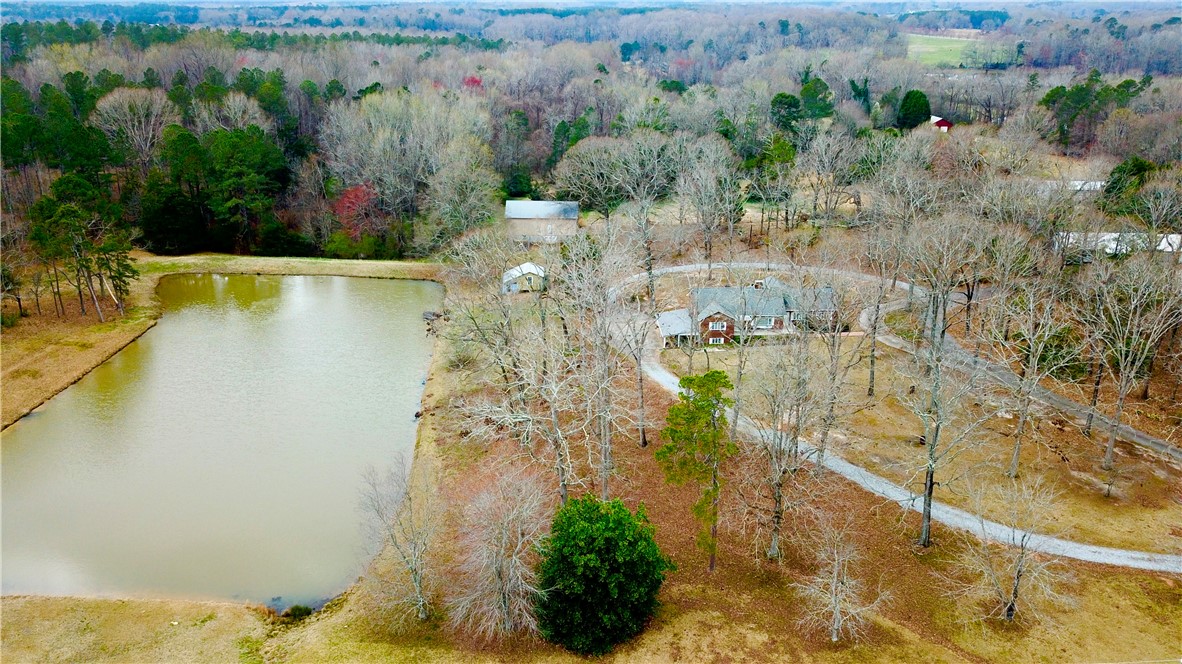 1065 Smith Circle, Belton, South Carolina image 4