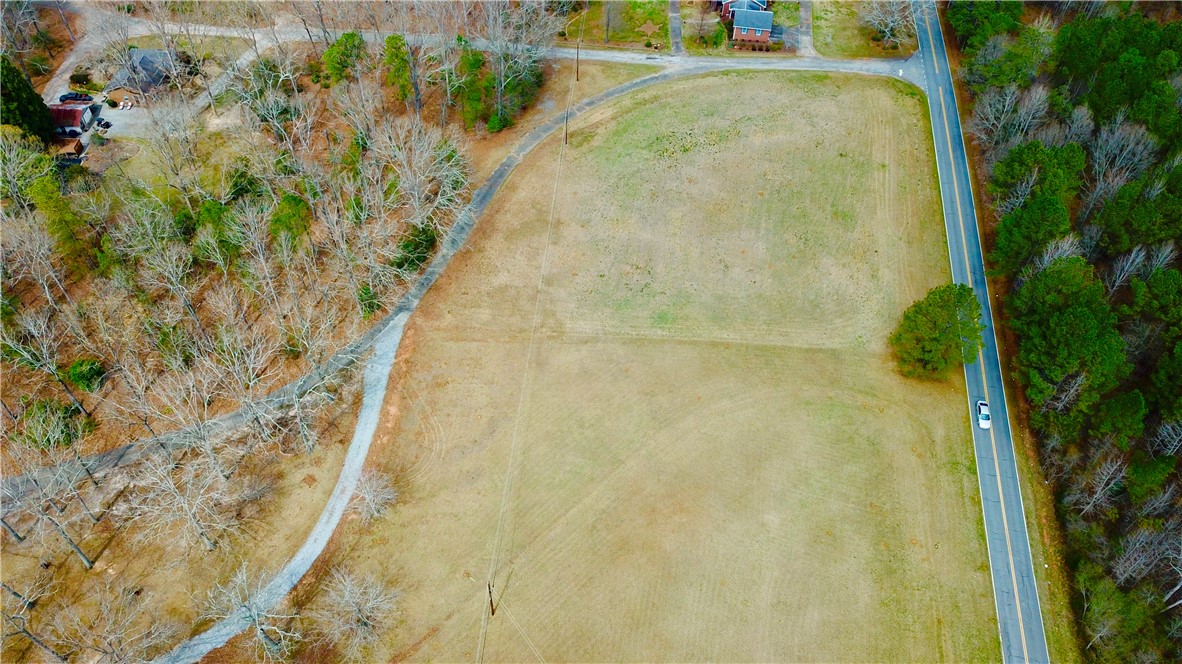 1065 Smith Circle, Belton, South Carolina image 6