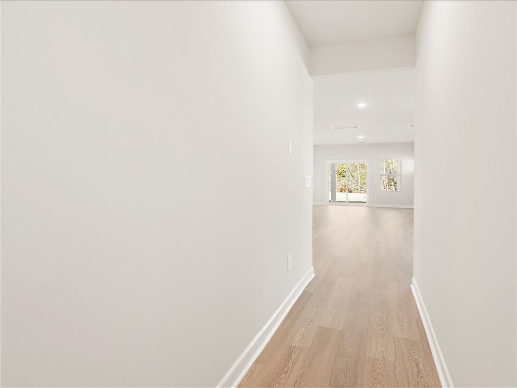 415 Yellowstone Trail, Gray Court, South Carolina image 3