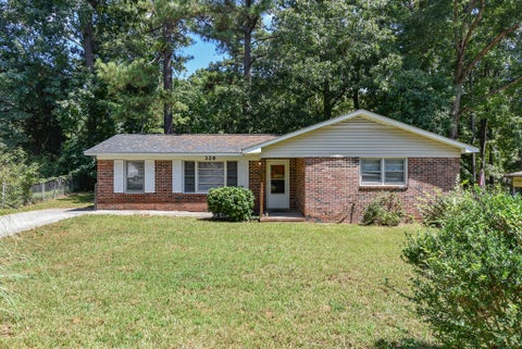Photo of 326 Windmill Circle, Abbeville, SC 29620 (MLS # 20306155)