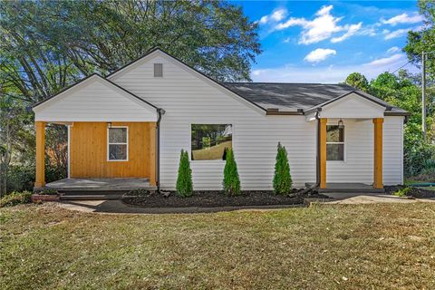 Photo of 313 Trotter Road, Pickens, SC 29671 (MLS # 20294020) Photo of 313 Trotter Road, Pickens, SC 29671 (MLS # 20294020)