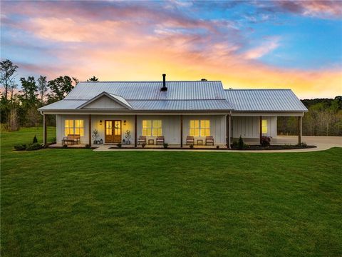 Photo of 2610 Erwin Mill Road, Honea Path, SC 29654 (MLS # 20299655)