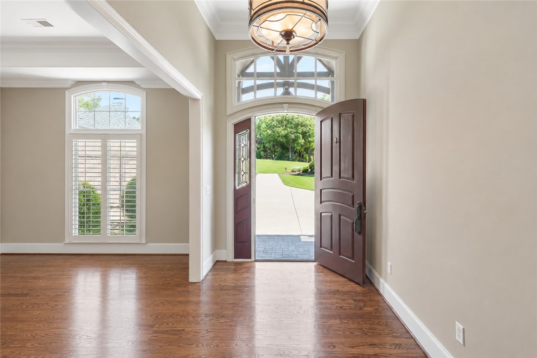 Anderson, South Carolina, 29621, United States, 6 Bedrooms Bedrooms, ,6 BathroomsBathrooms,Residential,Active,2052122