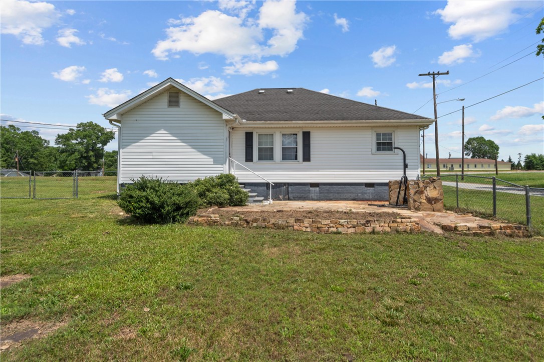 Honea Path, South Carolina 29654, United States, 3 Bedrooms Bedrooms, ,2 BathroomsBathrooms,Residential,Active,137256