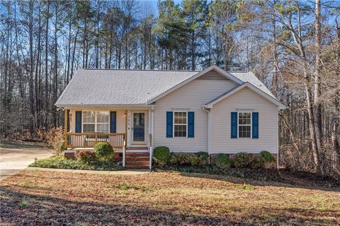 A home in Easley