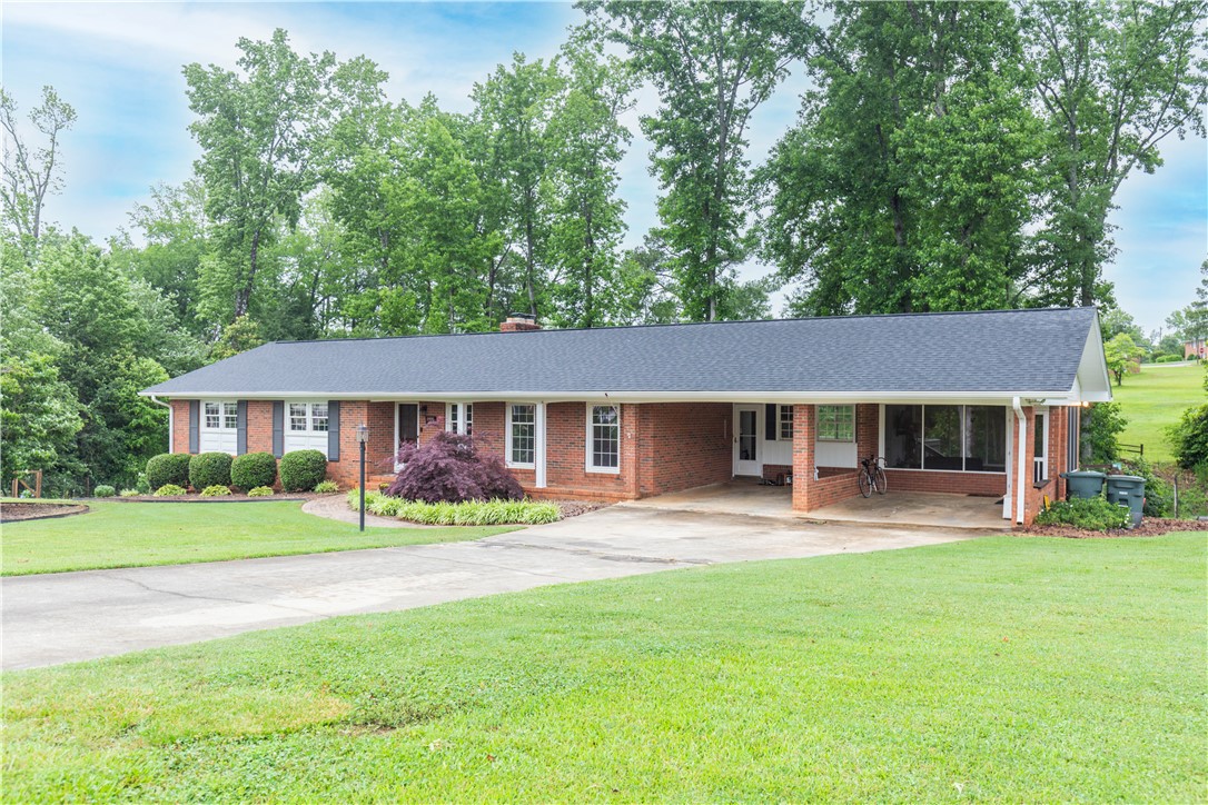 706 Ploma Drive, Seneca, South Carolina image 1