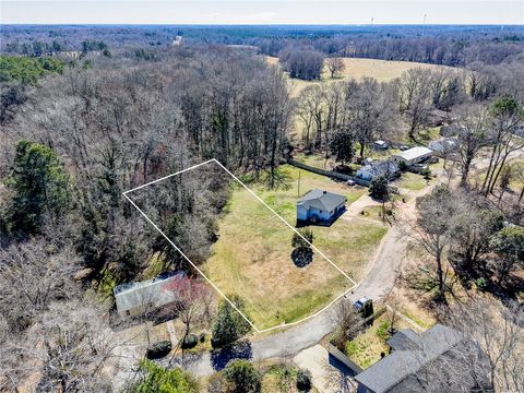 Vacant Land For Sale - 211 E Union Drive<br/> Belton, SC 29627