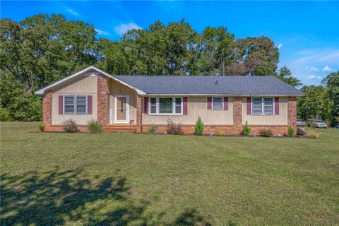 Photo of 322 Wood Valley Drive, Anderson, SC 29621 (MLS # 20306919)