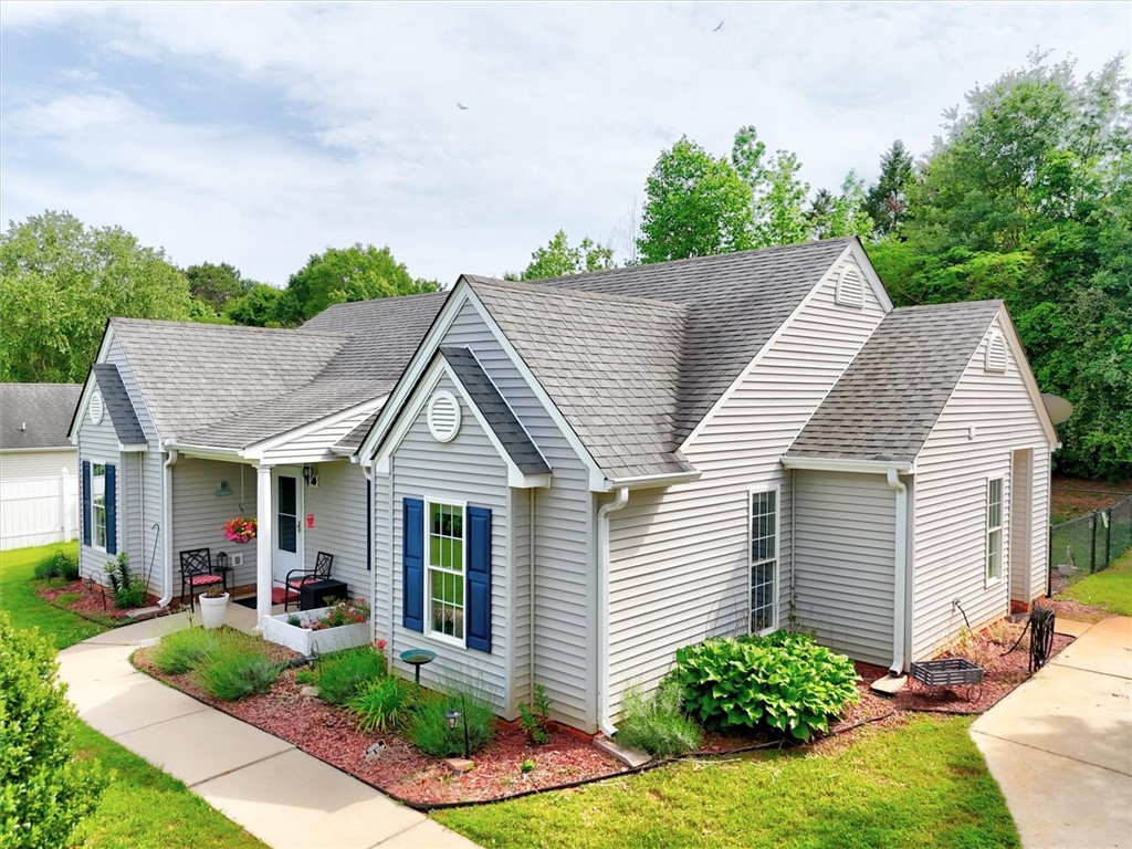 205 Willow Leaf Drive, Seneca, South Carolina image 4