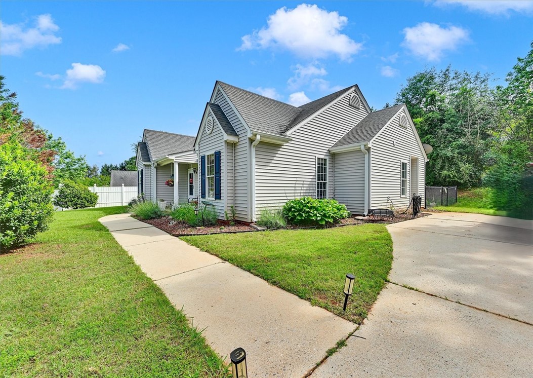 205 Willow Leaf Drive, Seneca, South Carolina image 5