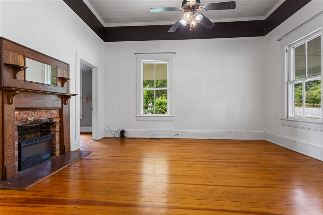 300 South Fairplay Street, Seneca, South Carolina image 3
