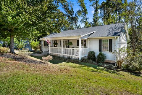 Photo of 405 Dalton Road, Seneca, SC 29678 (MLS # 20293677)