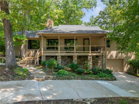 Photo of 300 Whispering Falls Drive, Pickens, SC 29671 (MLS # 20305157)