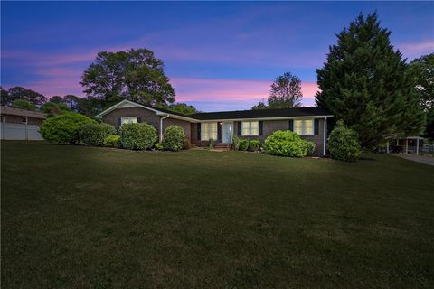 Photo of 103 Pine Needle Trail, Anderson, SC 29625 (MLS # 20297314)