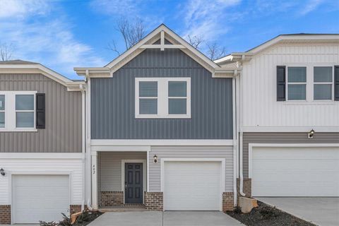 Townhouse For Sale - 402 Blissful Court<br/> Taylors, SC 29687