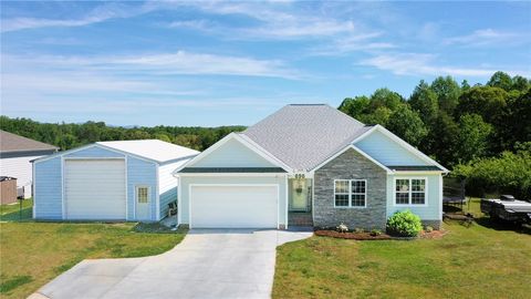 Photo of 696 Mount Olivet Road, Six Mile, SC 29630 (MLS # 20300170)