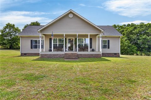 Photo of 191 Herman Brooks Road, Belton, SC 29627 (MLS # 20301484)