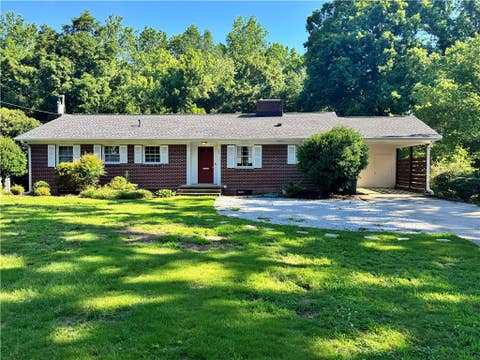 Homes For Sale - 252 Riggs Drive<br/> Clemson, SC 29631