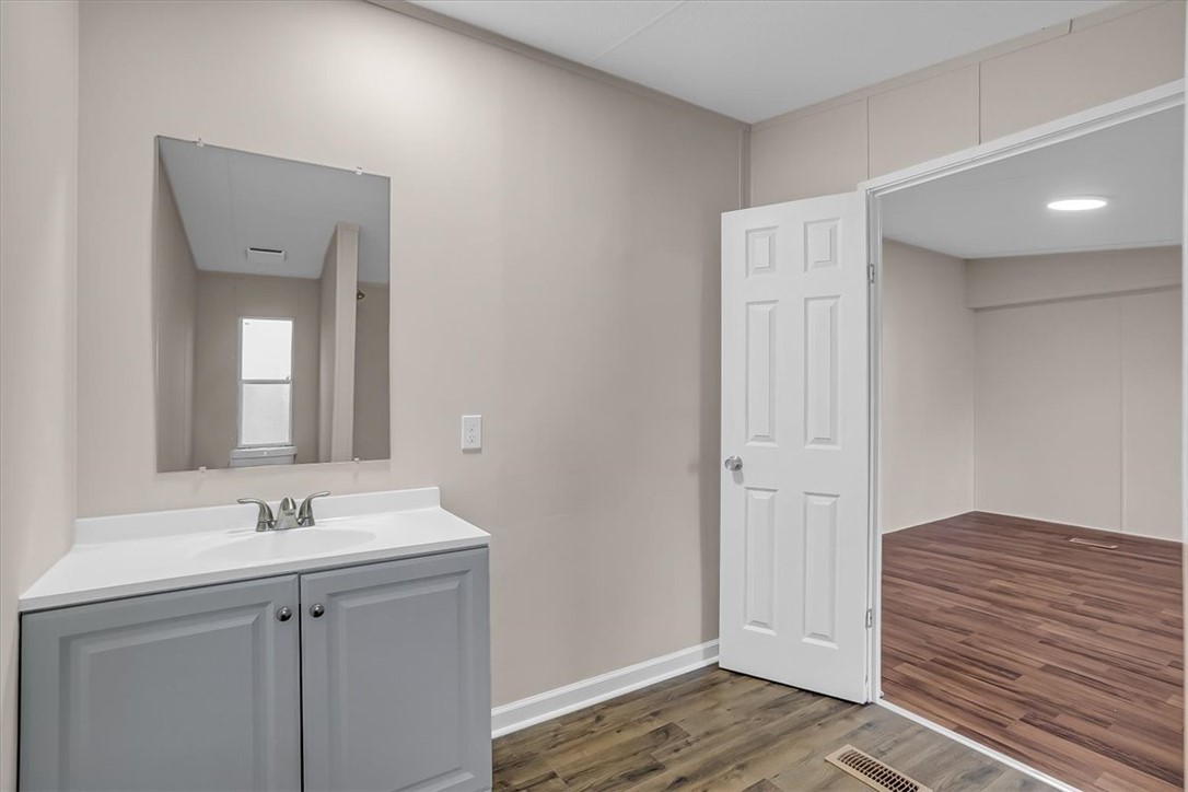 1009 Mcenroe Circle, Piedmont, South Carolina image 12