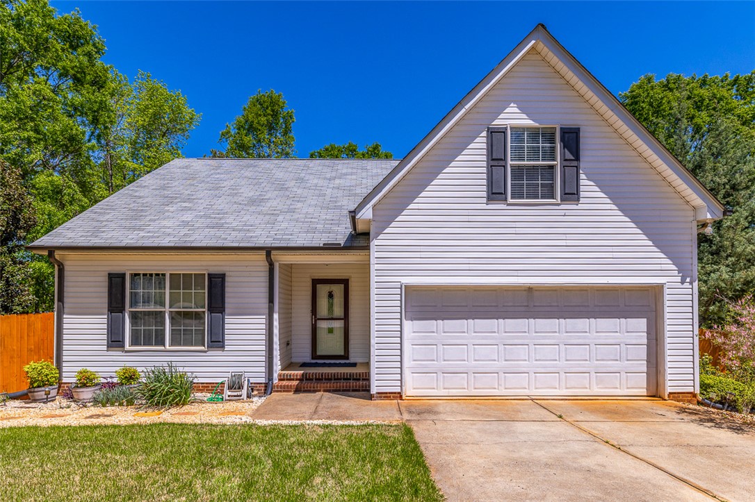 14 River Run Court, Greenville, South Carolina image 1
