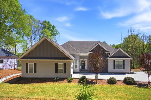 Photo of 105 Winterbrook Circle, Seneca, SC 29678 (MLS # 20299687)