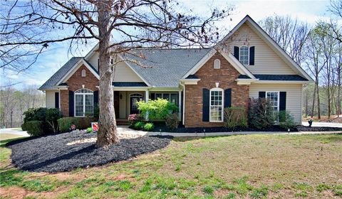Photo of 101 Winterbrook Circle, Seneca, SC 29678 (MLS # 20299310)