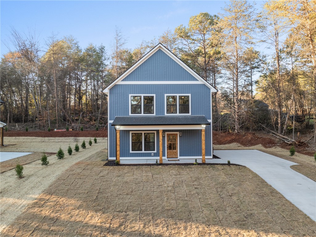 201 Elm Drive, Westminster, South Carolina image 2