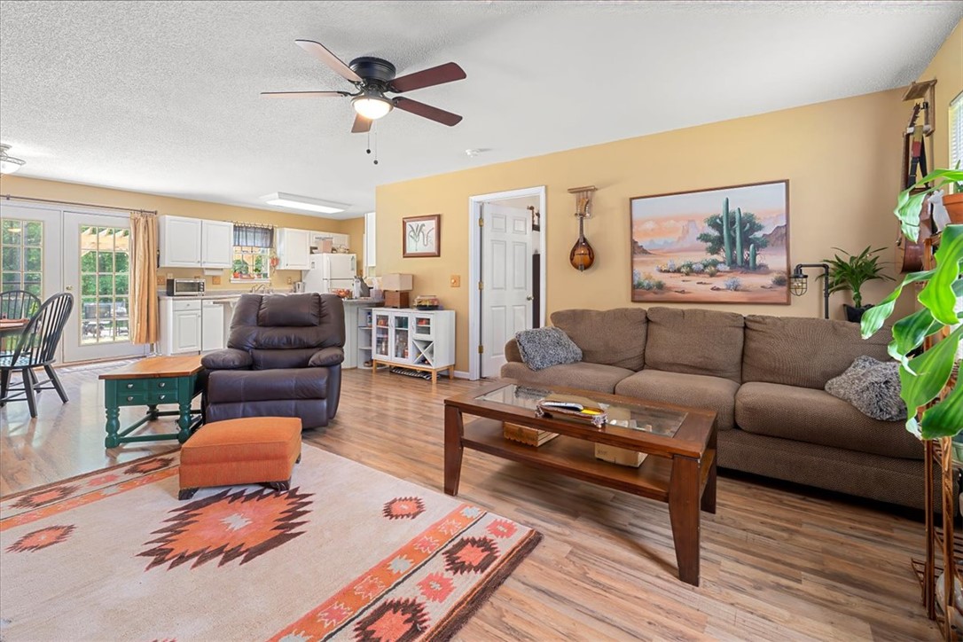 405 Whispering Lane, Seneca, South Carolina image 5