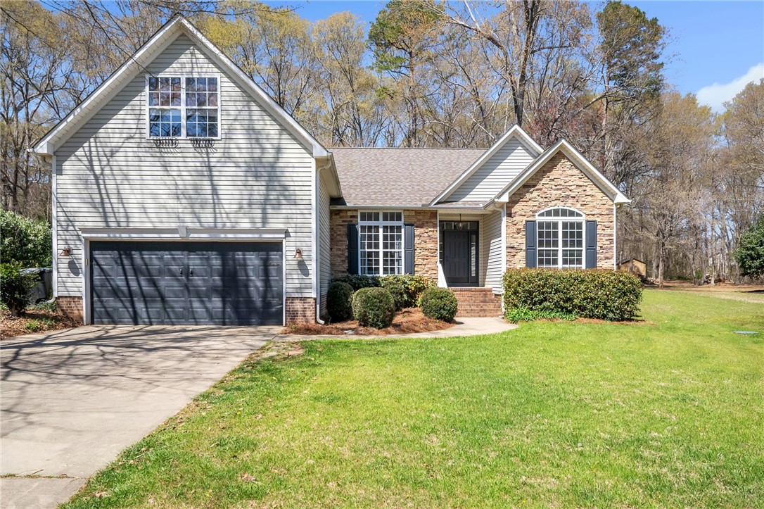 111 Pleasant Woods Road, Piedmont, South Carolina image 1