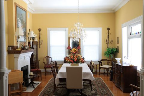 Photo of 711 NE Main Street, Easley, SC 29640 (MLS # 20294149) Photo of 711 NE Main Street, Easley, SC 29640 (MLS # 20294149)