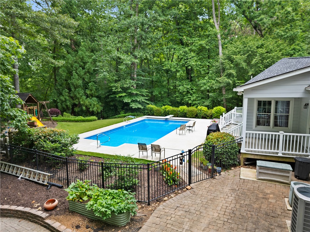 119 Oak Crest Circle, Seneca, South Carolina image 5