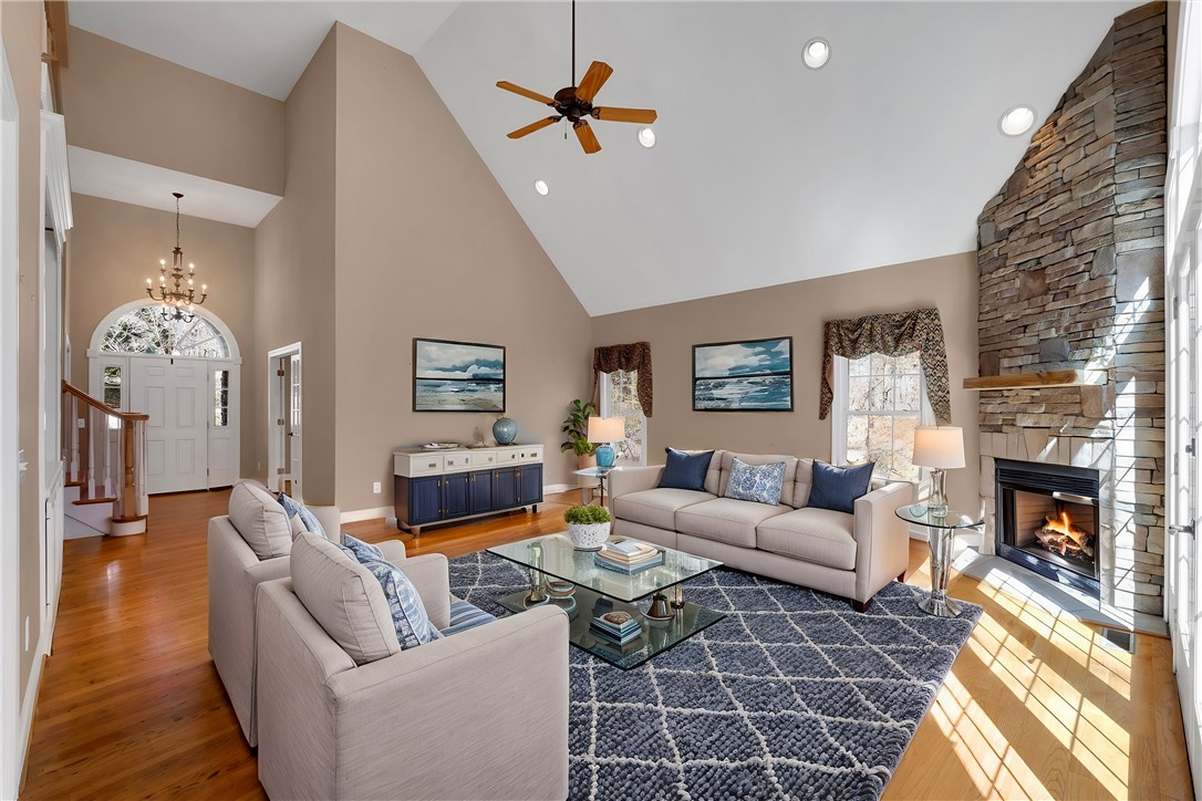 523 Heron Cove Circle, Seneca, South Carolina image 2