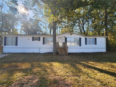 Homes For Sale - 102 Brentwood Circle<br/> Greenville, SC 29605