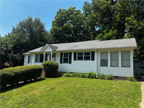 Photo of 100 S Laurel Street, Walhalla, SC 29691 (MLS # 20304578)