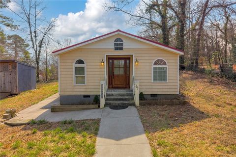 Photo of 307 Moore Avenue, Walhalla, SC 29691 (MLS # 20298183)