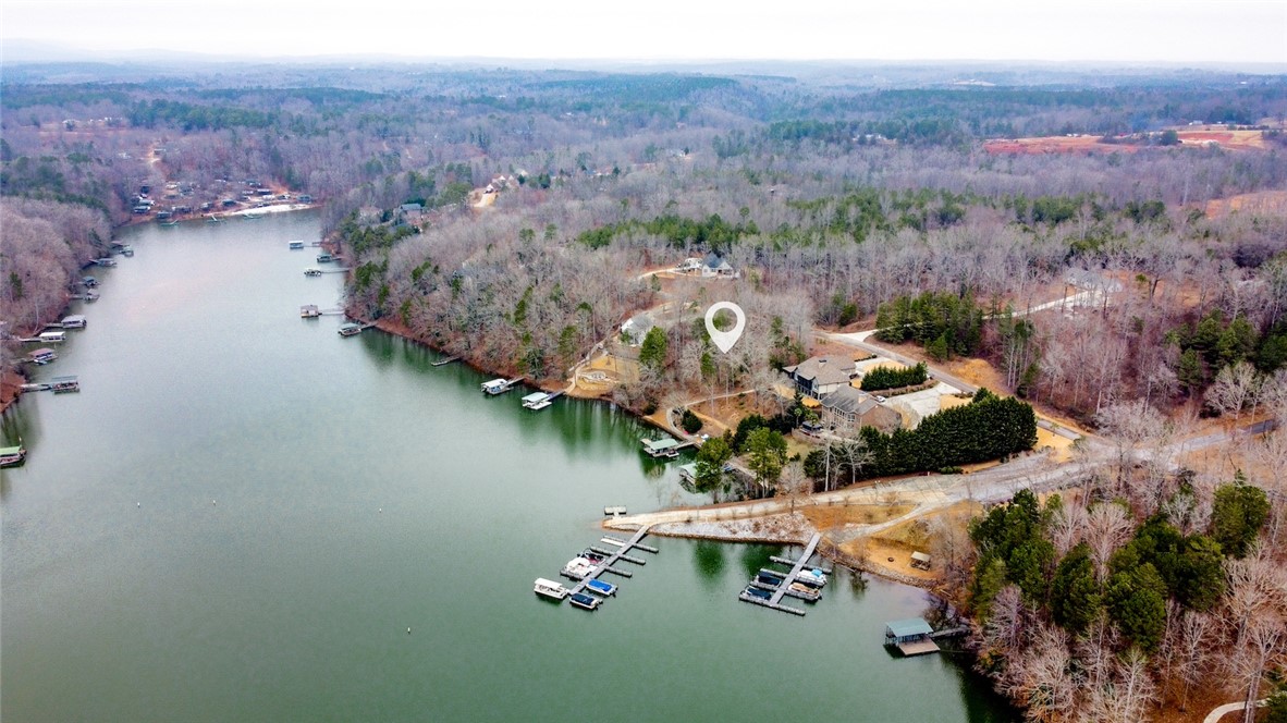 107 W Waters Edge Lane, West Union, South Carolina image 9