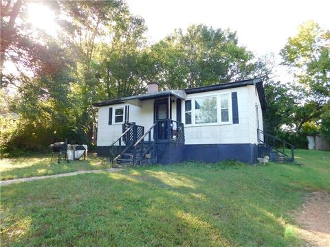 Photo of 451 Sunnyside Circle, Greer, SC 29651 (MLS # 20293713)