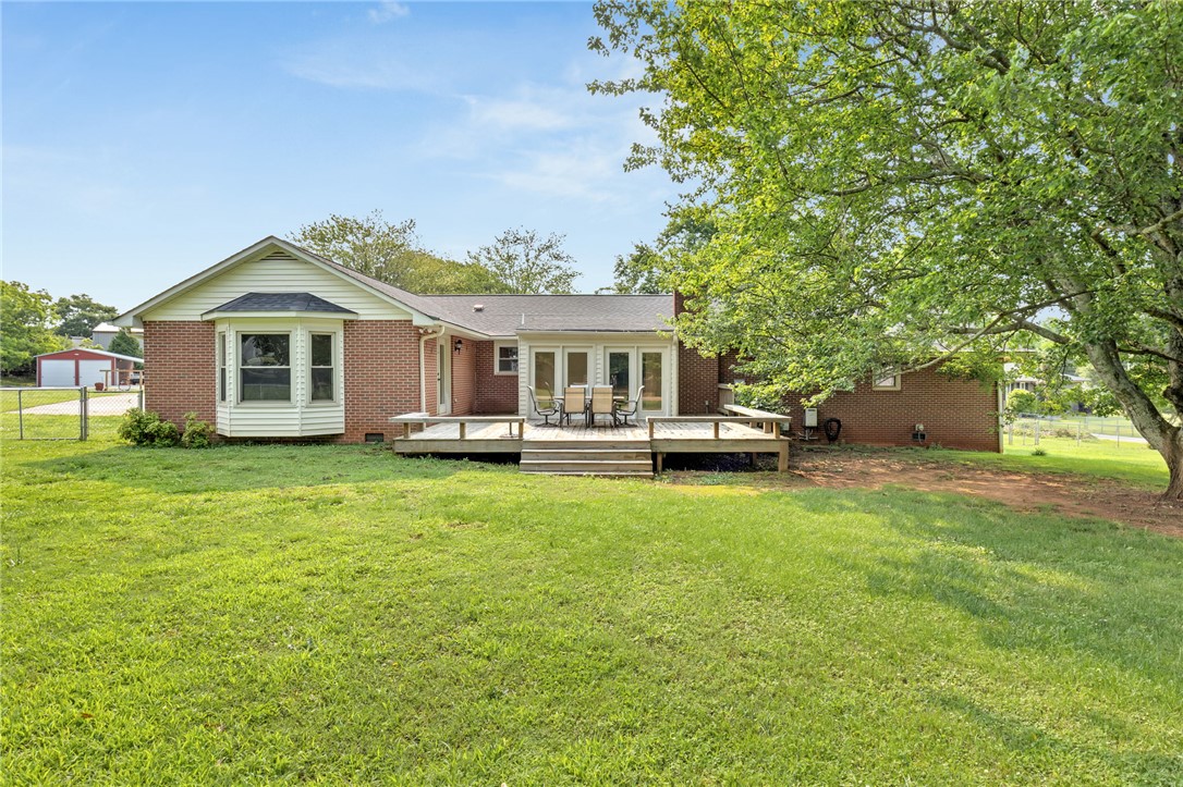 Anderson, South Carolina 29625, United States, 4 Bedrooms Bedrooms, ,3 BathroomsBathrooms,Residential,Pending,145226