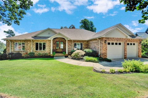 Photo of 313 Lakeside Drive, Seneca, SC 29672 (MLS # 20305541)