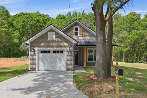 Homes For Sale - 209 Poplar Lane<br/> Anderson, SC 29624