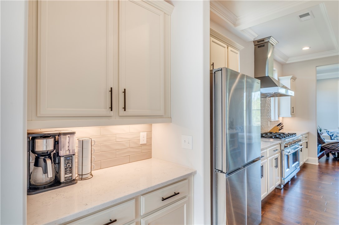 305 S River Bluff Blf, Piedmont, South Carolina image 5
