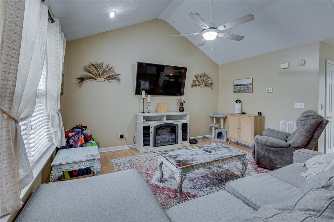 208 Midland Drive, Easley, South Carolina image 8