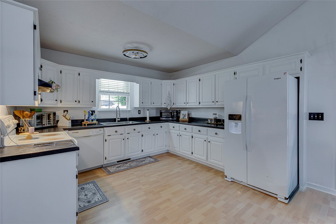 208 Midland Drive, Easley, South Carolina image 13