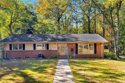 Photo of 500 Stewart Drive, Easley, SC 29640 (MLS # 20296662)