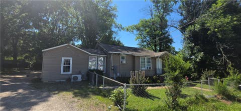 Photo of 117 Alice Street, Greenville, SC 29611 (MLS # 20304309)